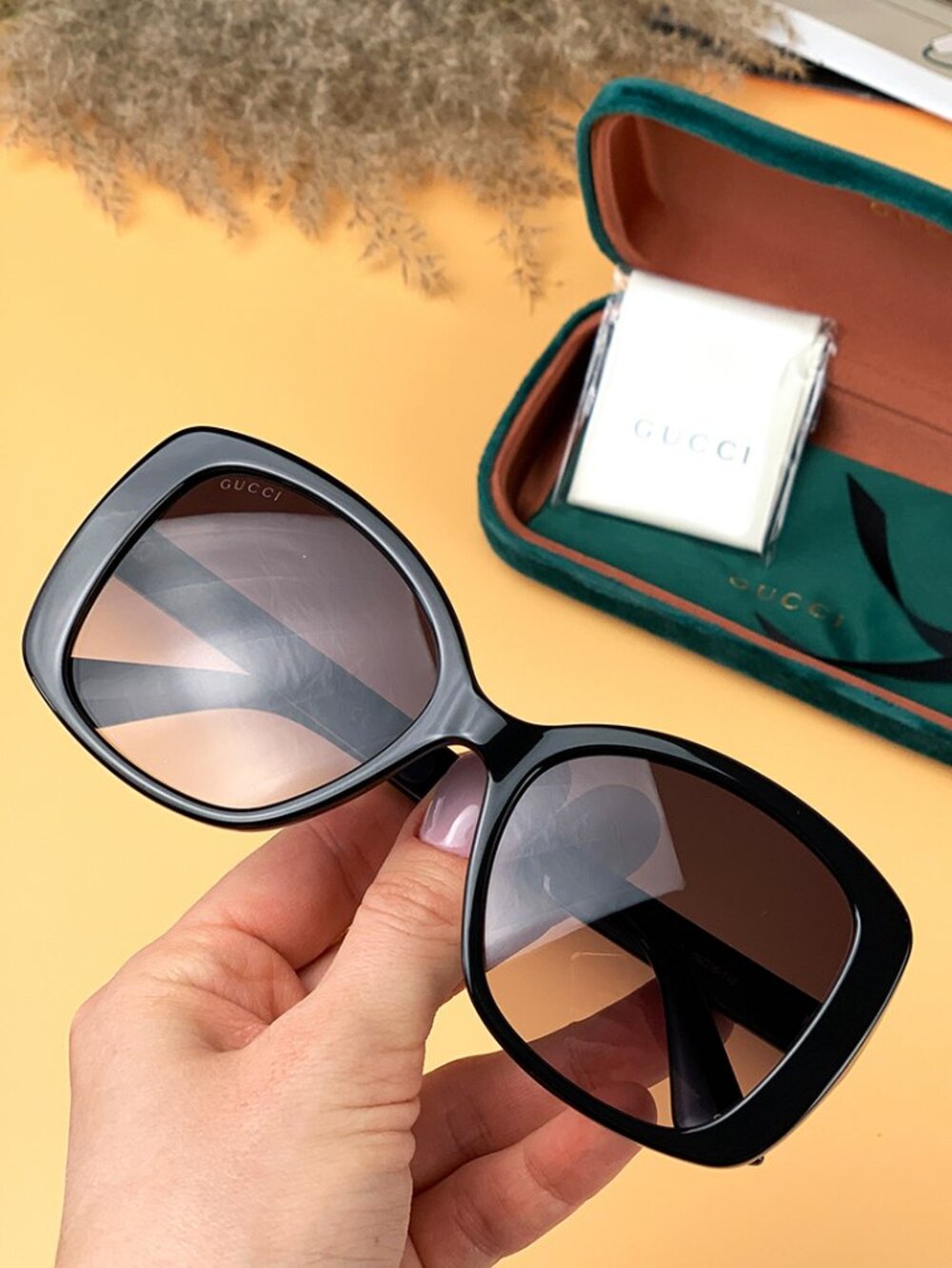 GUCCI GG0762S 001 BLACK SQUARE SUNGLASSES